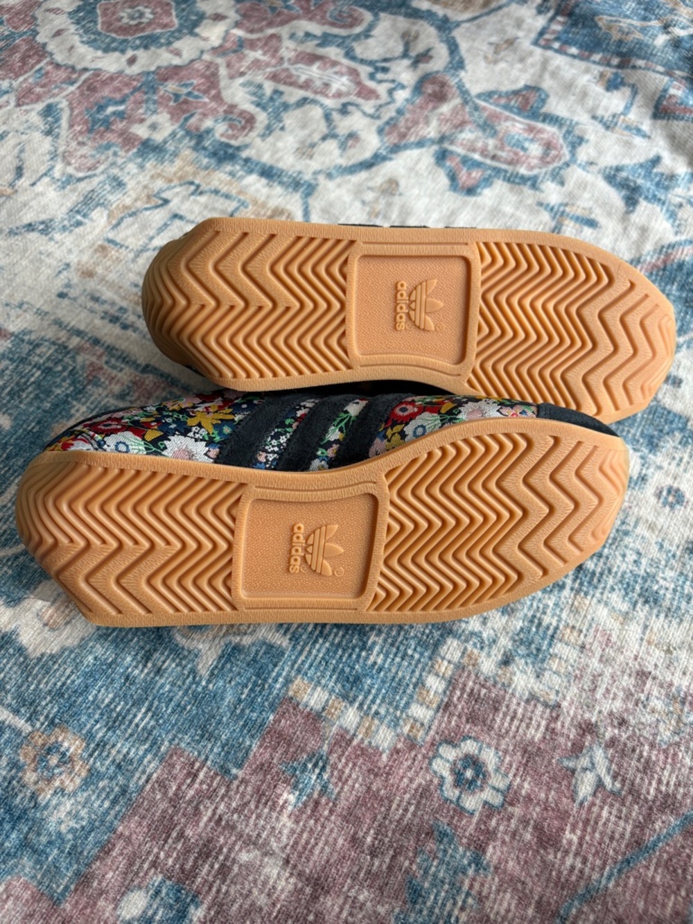 Liberty of London Adidas Sneakers, Country OG, Womens US 9 - Picture 6 of 10